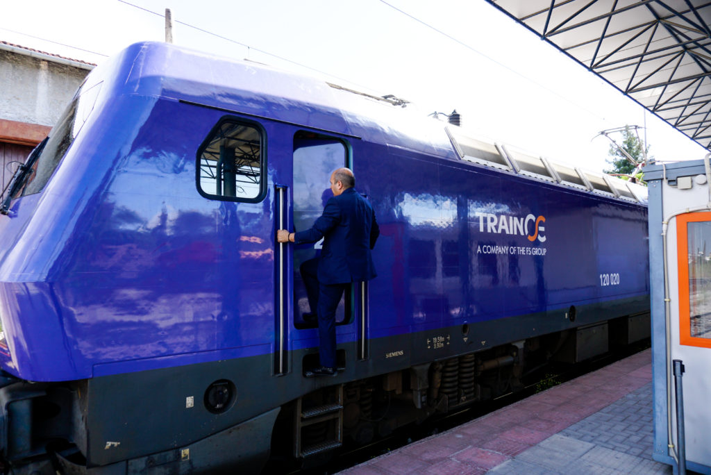 Intercity Express: Πόσο κοστίζει και τι παρέχει το δρομολόγιο Αθήνα-Θεσσαλονίκη σε 4 ώρες (Photos)