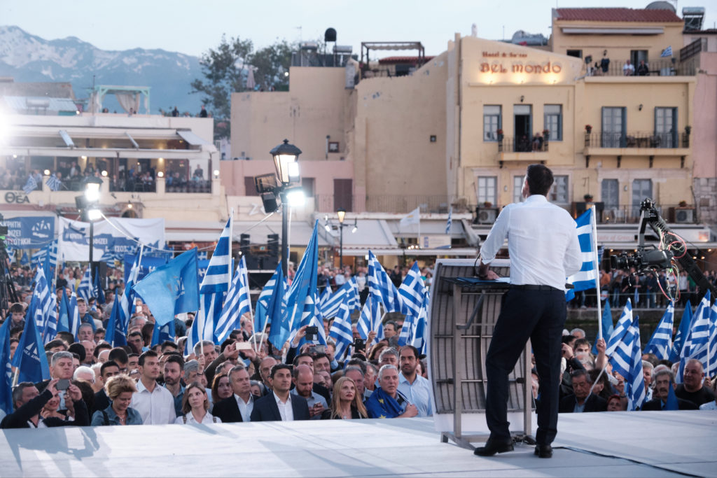 Μητσοτάκης – Χανιά: Τρεις και οι περαστικοί! (Photos & Video)