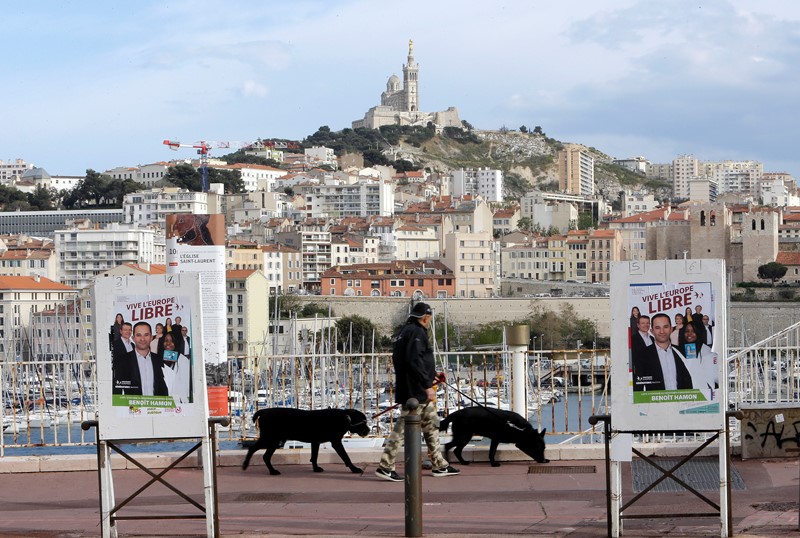 Suddeutsche Zeitung: Γιατί ψηφίζουμε, τι μουσική ακούμε και τι τρώμε την ημέρα των ευρωεκλογών;