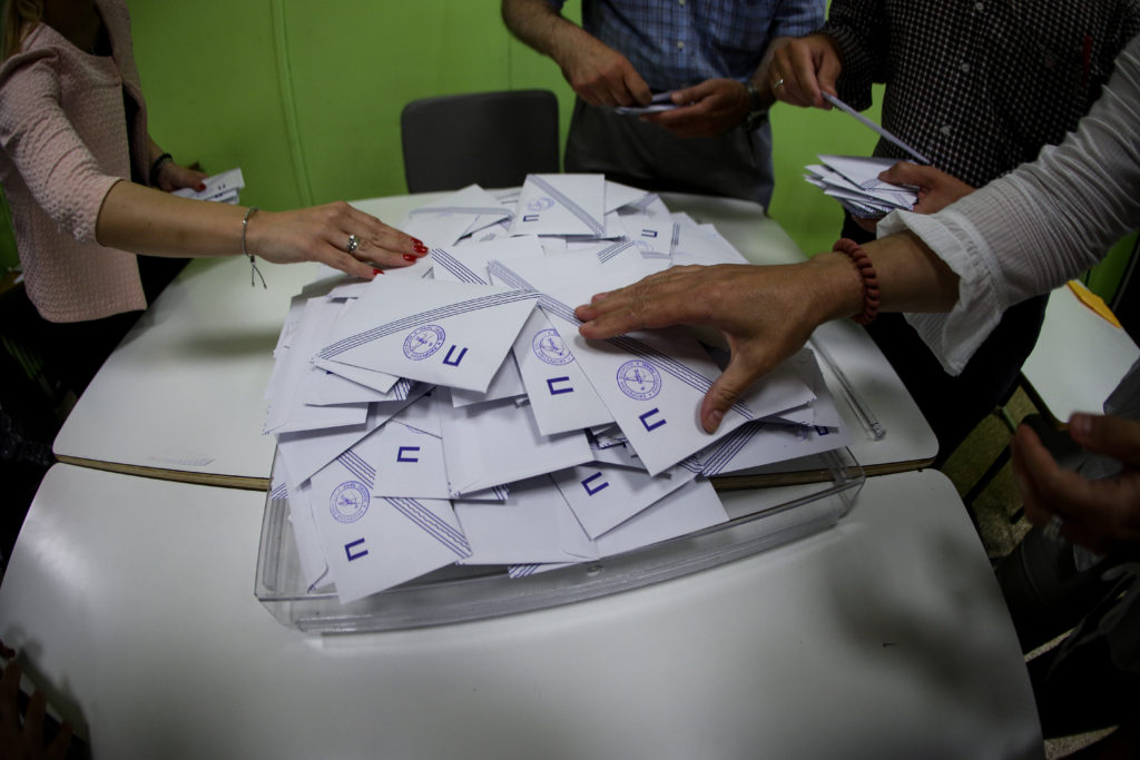 Εκλογές: Όλοι οι υποψήφιοι δήμαρχοι που πέρασαν στον β’ γύρο