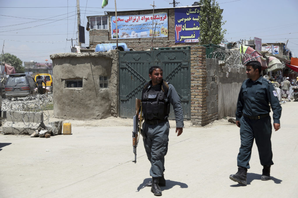 Αφγανιστάν: Καμικάζι ζωσμένος με εκρητικά σκοτώνει 6 σε κέντρο εκπαίδευσης στρατιωτών
