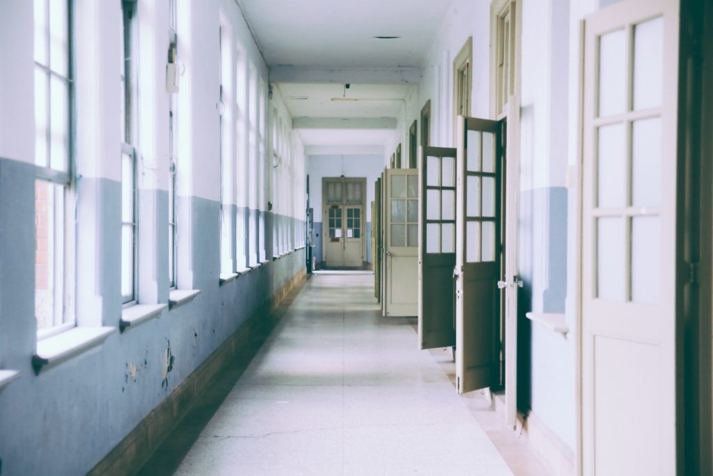 Ρόδος: Απομακρύνθηκε με εντολή Γαβρόγλου o δάσκαλος που κλείδωσε μαθητή στην τάξη
