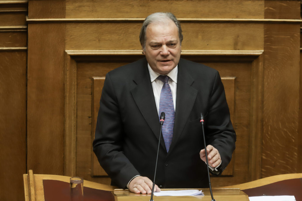 Κατσίκης: Αποστάτες και προδότες όσοι παραμένουν στην κυβέρνηση