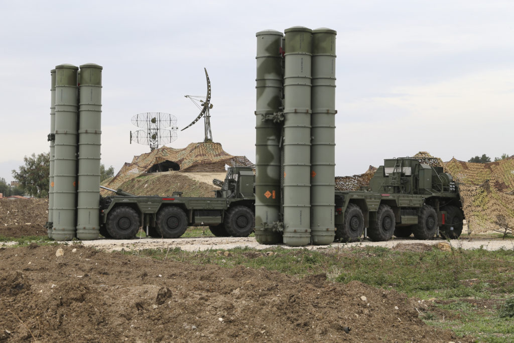 Ρωσία: Σε δύο μήνες η παράδοση των S-400 στην Τουρκία