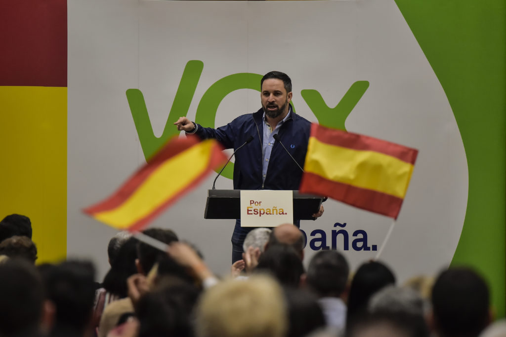 Οι φασίστες του ισπανικού Vox δεν πάνε μαζί με Λεπέν-Σαλβίνι