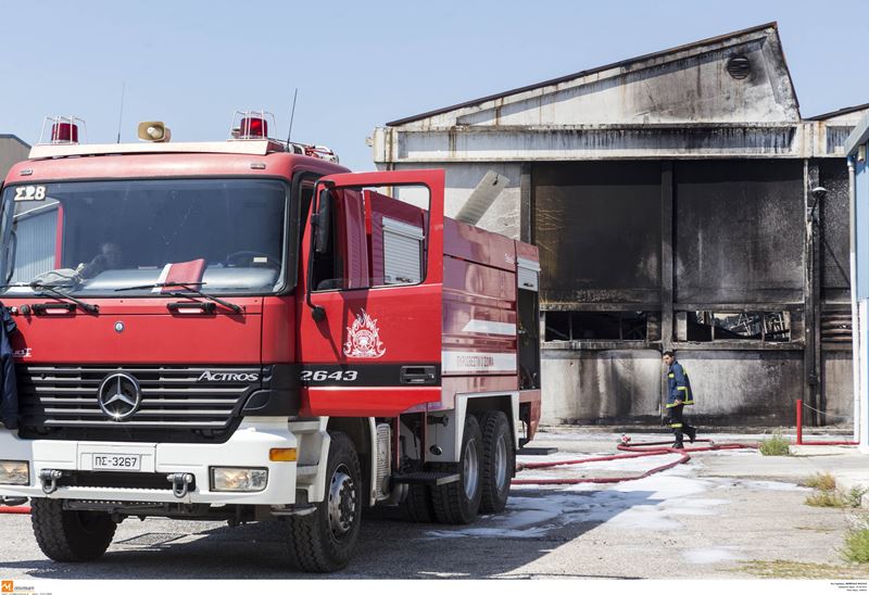 Μετανάστες έβαλαν φωτιά σε στρώματα στο Κέντρο Λητής Θεσσαλονίκης