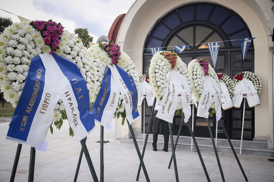 Κηδεύτηκε ο Γιώργος Ξενίδης (Photos)