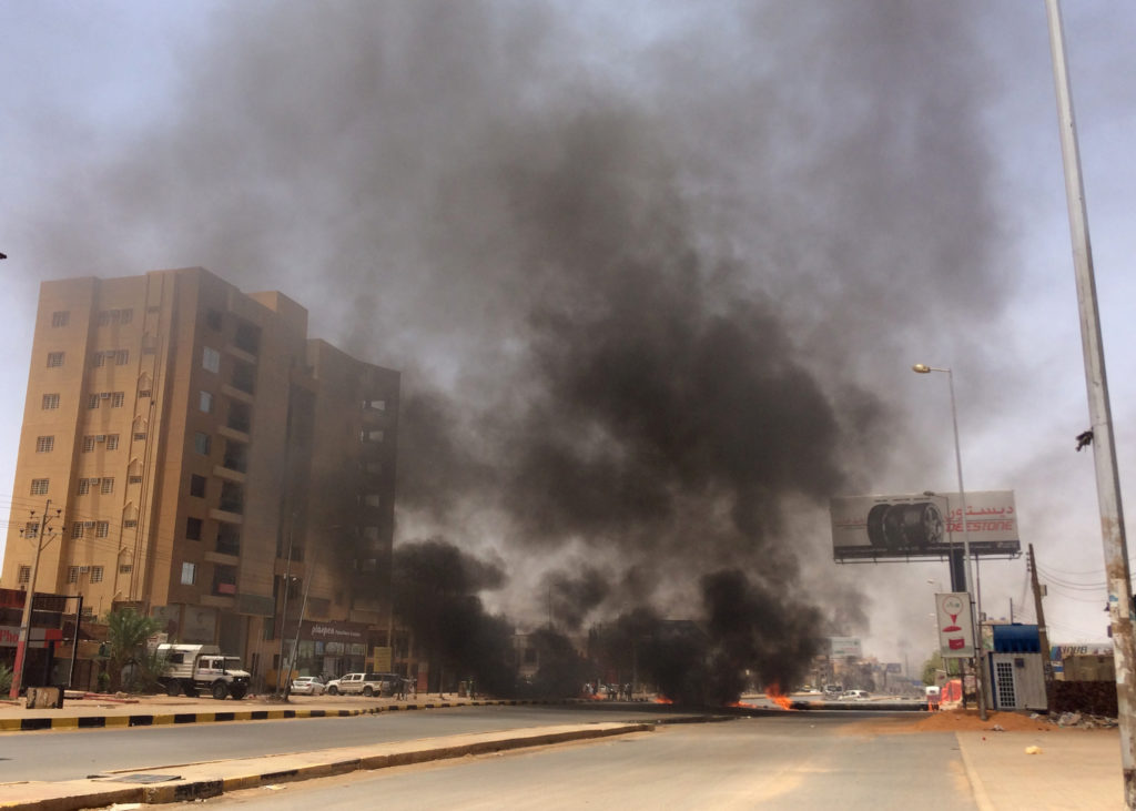 Σουδάν: Γιατροί καταγγέλλουν ότι ο στρατός και τα σώματα ασφαλείας επιτίθενται σε νοσοκομεία
