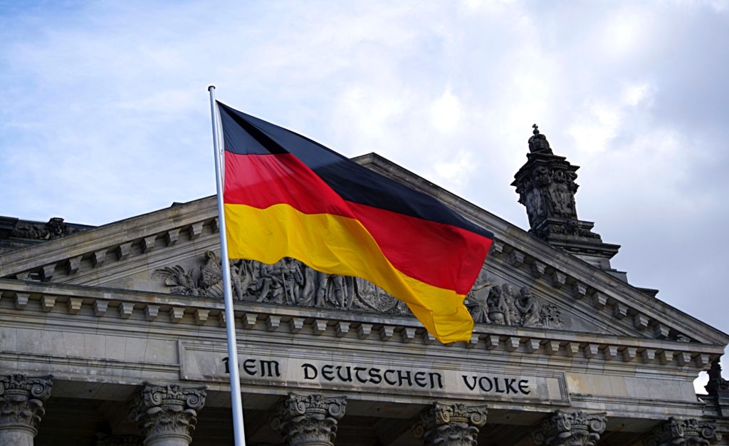 Το Βερολίνο θεωρεί «λήξαν» το θέμα των γερμανικών αποζημιώσεων