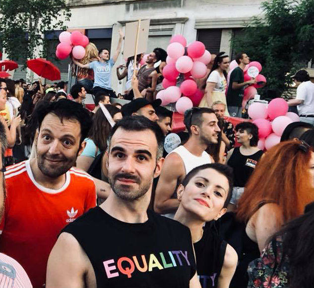 Αύγουστος Κορτώ: όσο ακόμα νέα παιδιά εξωθούνται στην αυτοκτονία εμείς θα παρελαύνουμε – Το μήνυμα για το Athens Pride