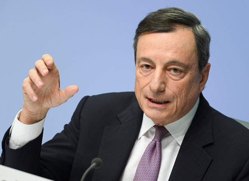 Η ΕΚΤ θα μειώσει και άλλο τα επιτόκια εάν εξασθενήσει η ανάπτυξη