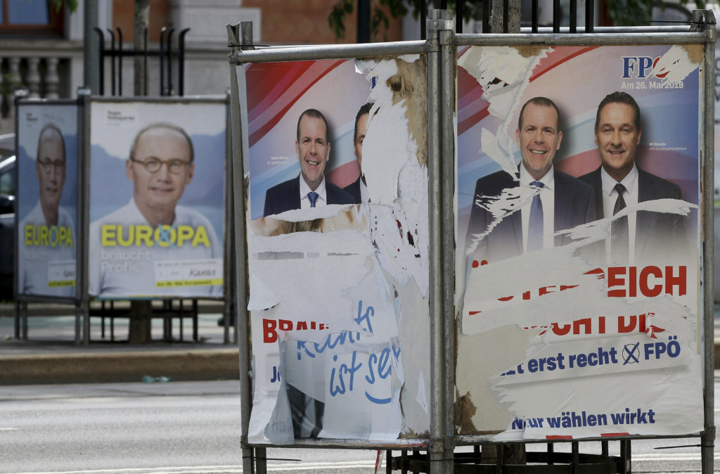 Αυστρία: Οι ακροδεξιοί θέλουν να συνεχίσουν τη συνεργασία με το Λαϊκό Κόμμα του Κουτς μετά τις εκλογές