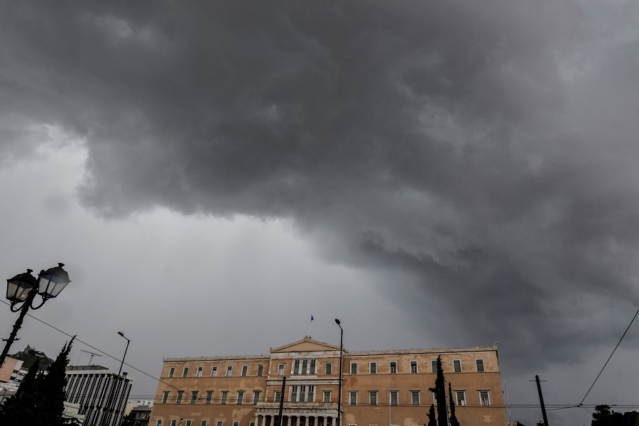 Timelapse βίντεο αποτυπώνει την καταιγίδα που «σάρωσε» την Αθήνα την Τρίτη
