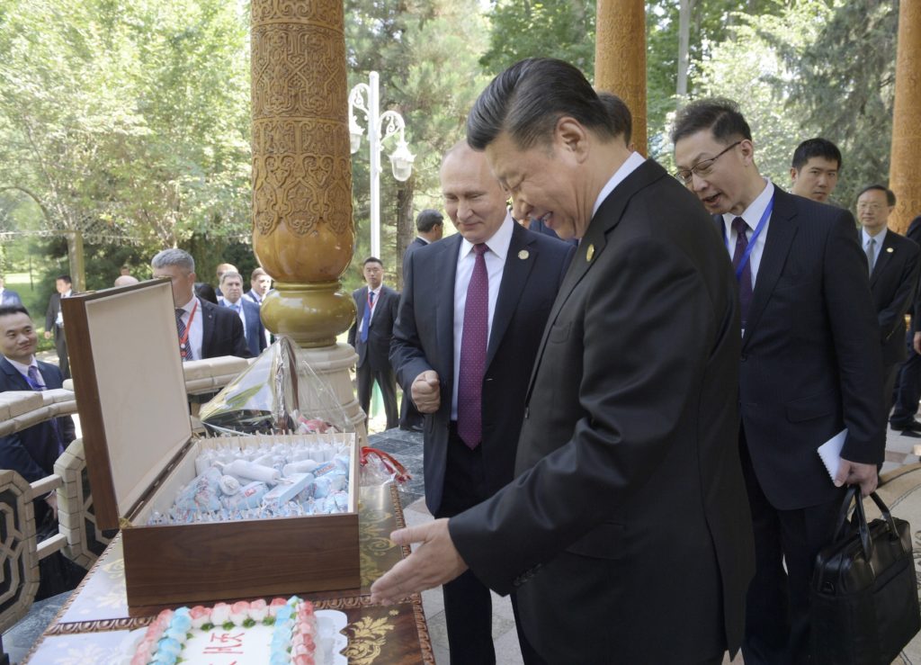 Τού πήρε παγωτό! Το απίστευτο δώρο του Πούτιν στον Κινέζο Πρόεδρο