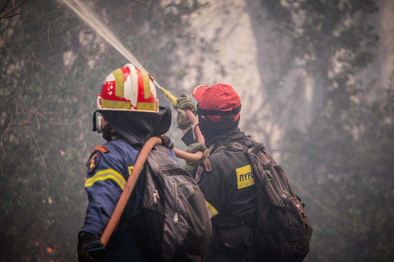 Δύο πυρκαγιές σε εξέλιξη σε περιοχές της Λάρισας
