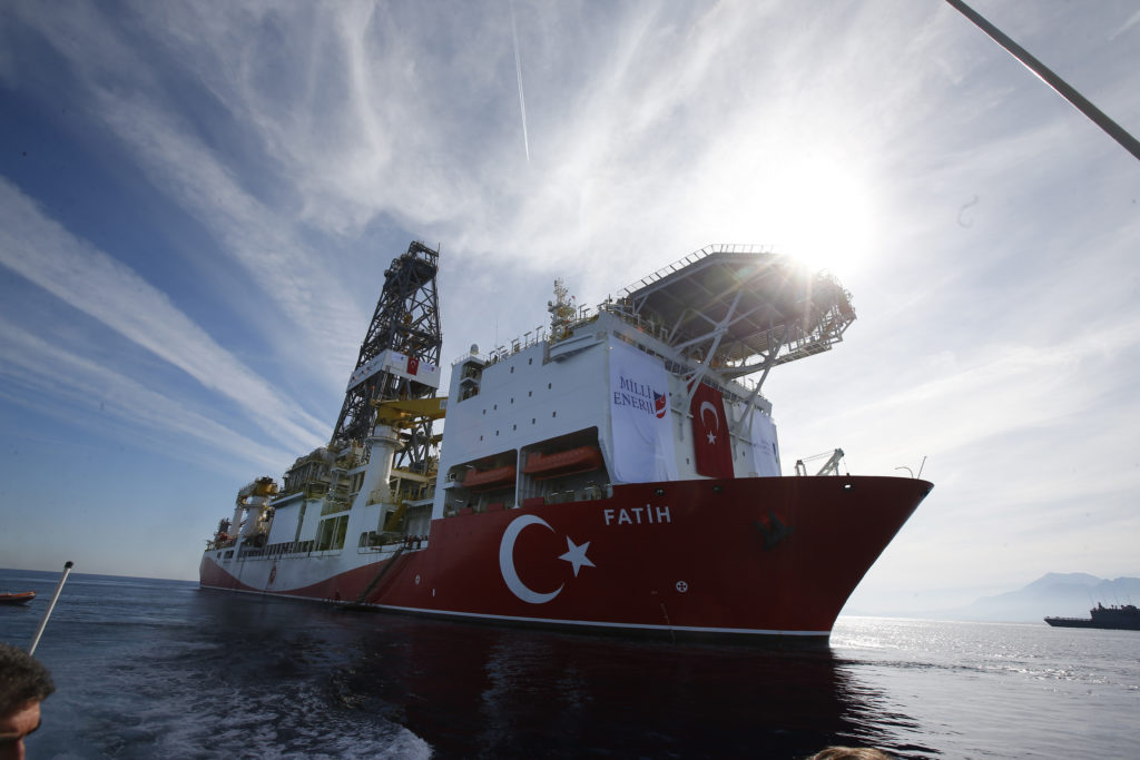 Τούρκος υπουργός Ενέργειας: Έχει κάνει γεώτρηση ο Πορθητής και συνεχίζει με τη δεύτερη