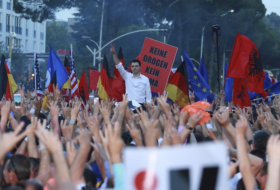Αβεβαιότητας συνέχεια στην Αλβανία ενώ η 30η Ιουνίου πλησιάζει