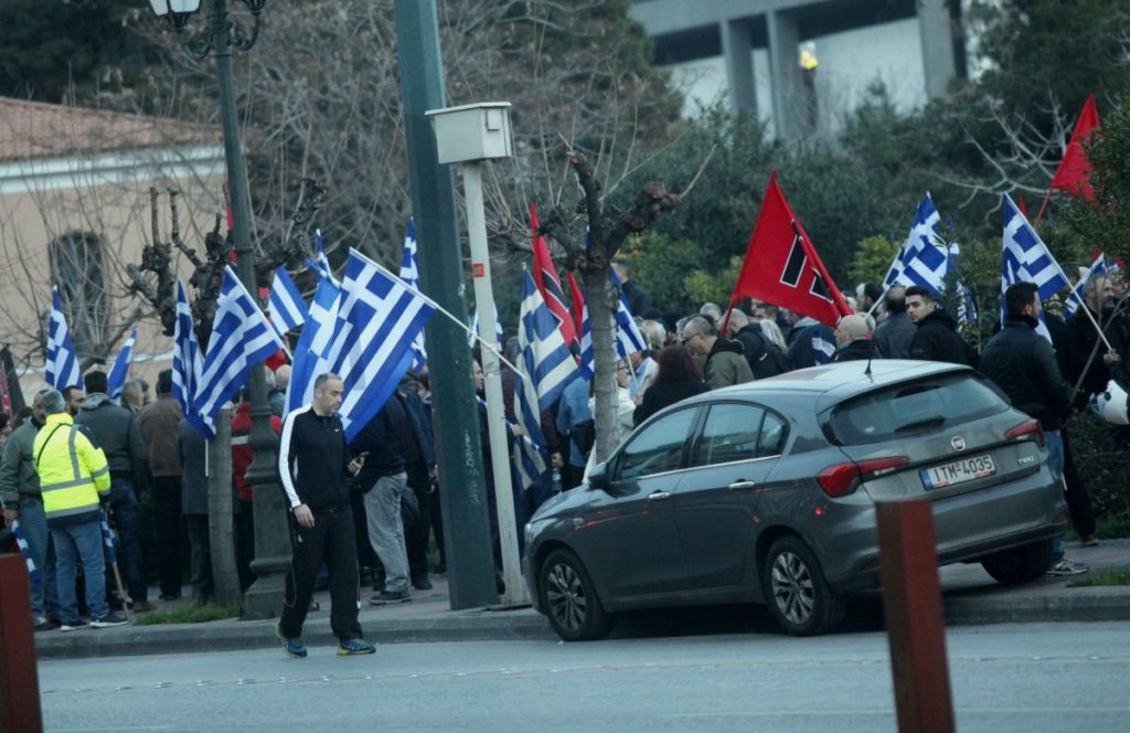 Νέο «φρένο» από τον δήμο Αθήνας στη Χρυσή Αυγή