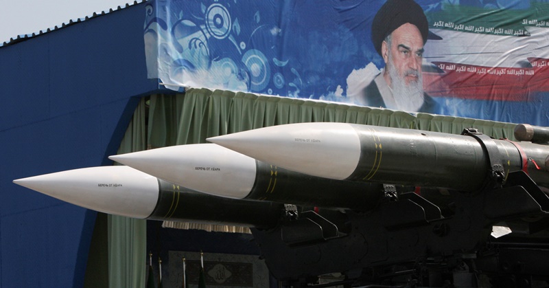 Το Ιράν απειλεί με γενική ανάφλεξη στη Μ. Ανατολή σε περίπτωση αμερικανικής επίθεσης