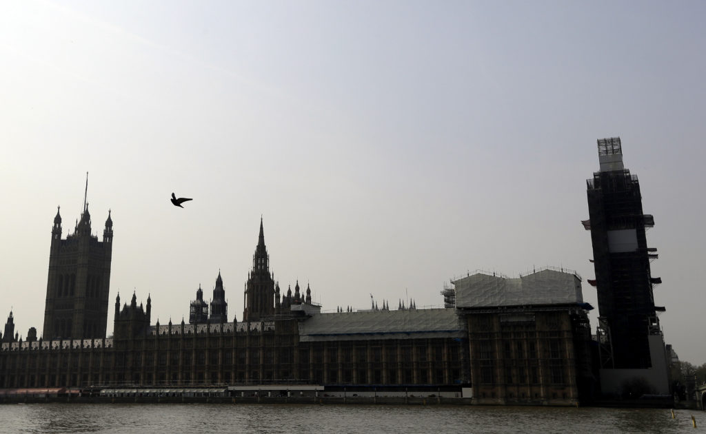 Βρετανία: Εκκενώθηκε το Κοινοβούλιο μετά από συναγερμό για πυρκαγιά