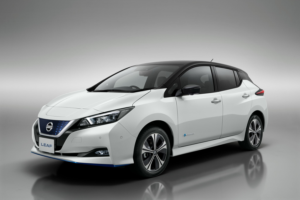 Νέες εκδόσεις για το Nissan LEAF