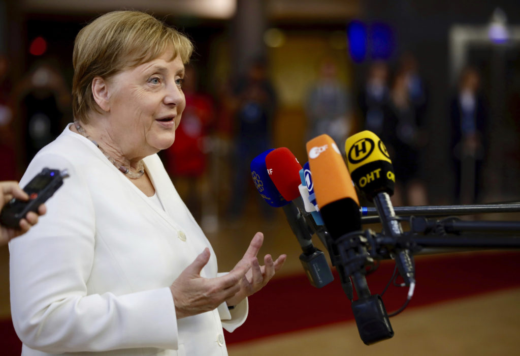 Μέρκελ: Οι συνομιλίες για τον νέο πρόεδρο της Κομισιόν «δεν θα είναι εύκολες»