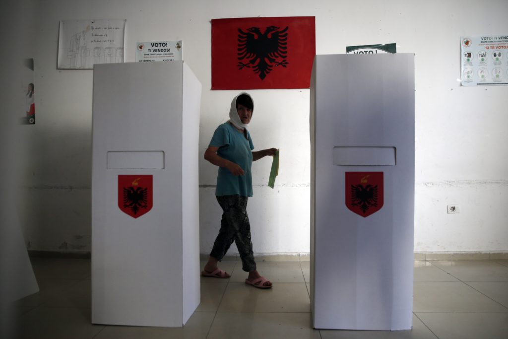 Μόλις 1 στους 6 εγγεγραμμένους ψήφισε στις δημοτικές εκλογές της Αλβανίας