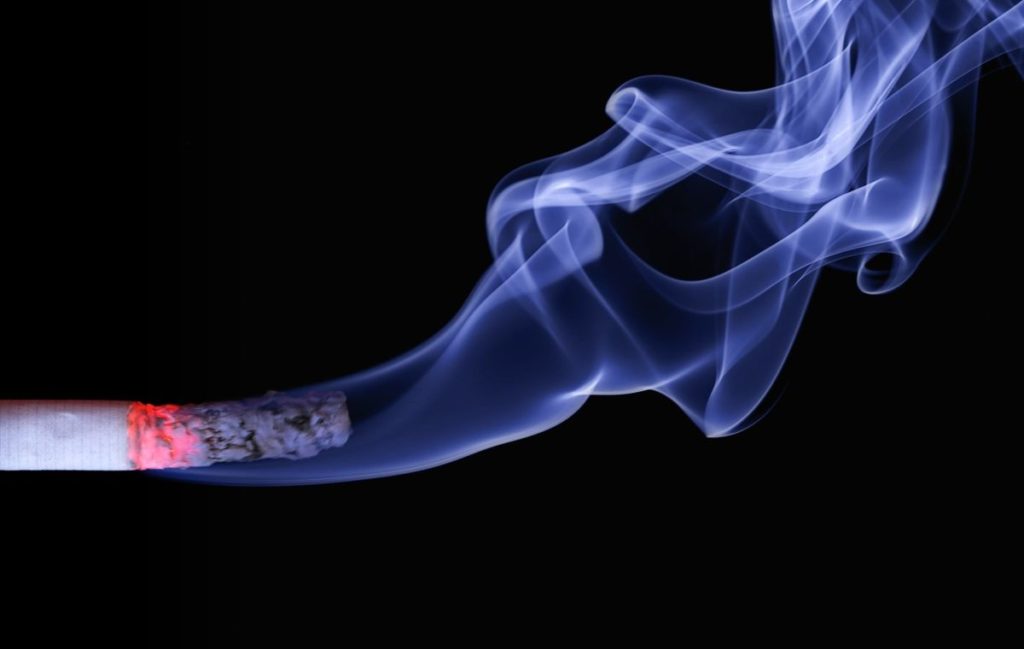 Στοιχεία-σοκ: Το 28% των παιδιών στη Ρουμανία καπνίζει πριν καν συμπληρώσει τα δέκα έτη