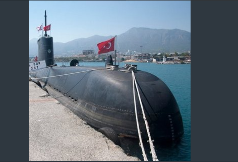 Αγκυροβόλησε στην Κερύνεια το τουρκικό υποβρύχιο Gür S-357