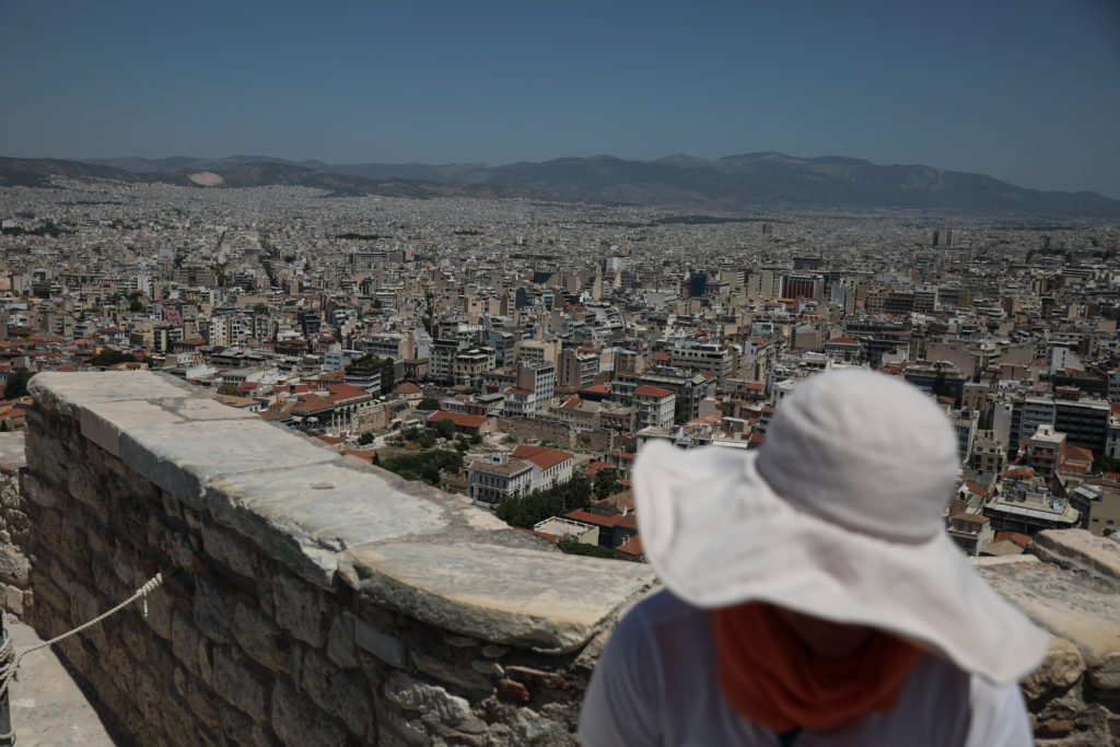 Καύσωνας: Πού θα υπάρχουν ανοιχτές κλιματιζόμενες αίθουσες