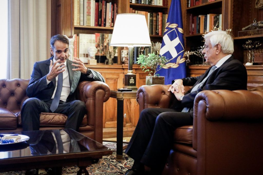 Ο Παυλόπουλος έδωσε τηλεφωνικά εντολή σχηματισμού κυβέρνησης στον Μητσοτάκη (Photos)