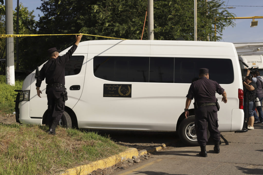 Ελ Σαλβαδόρ: 11 πτώματα – μάλλον μέλη συμμορίας – βρέθηκαν σε ομαδικό τάφο