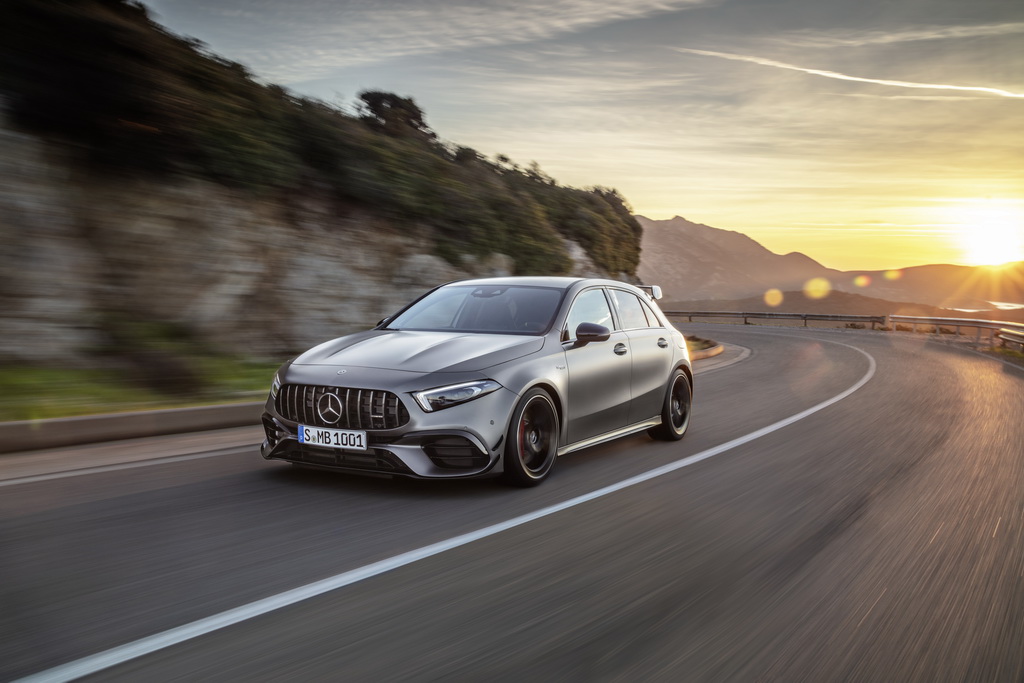 Νέες Mercedes-AMG A 45 4MATIC+ και CLA 45 4MATIC+