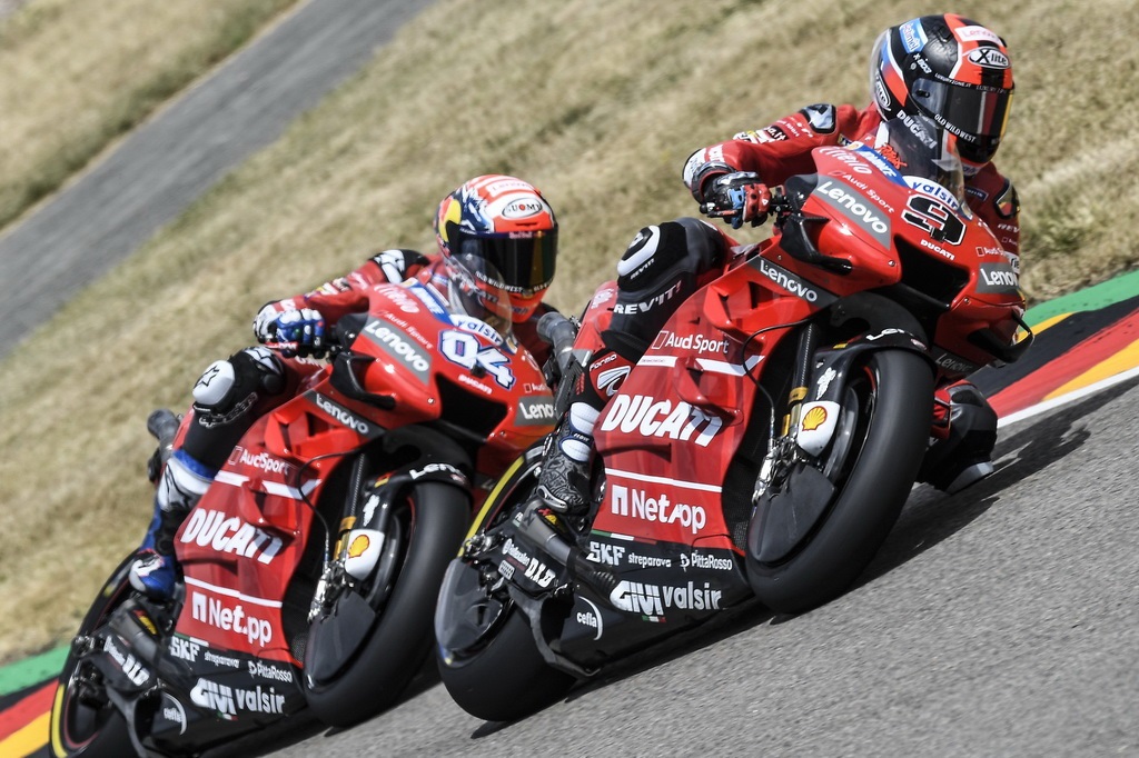 Μια τέταρτη και μια πέμπτη θέση στη Γερμανία για την Ducati