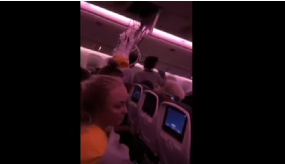 Πανικός σε πτήση της Air Canada: Τραυματίστηκαν 35 άτομα από σφοδρές αναταράξεις (Video)