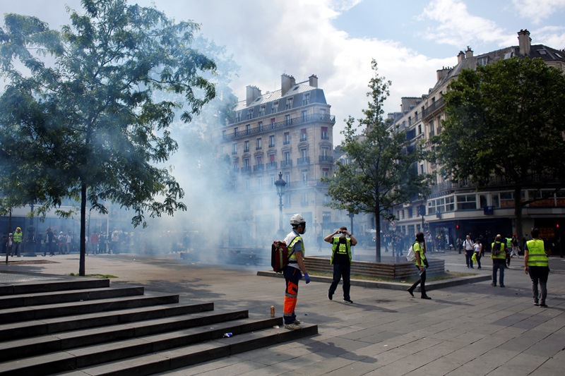 Γαλλία: Ξαναβγήκαν και Κίτρινα Γιλέκα στους δρόμους – συγκρούσεις με την Αστυνομία