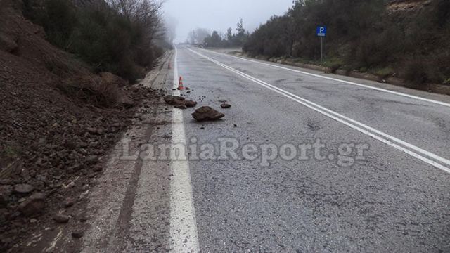 Άνοιξαν οι ουρανοί στη Φθιώτιδα – Συνεχείς διακοπές ρεύματος