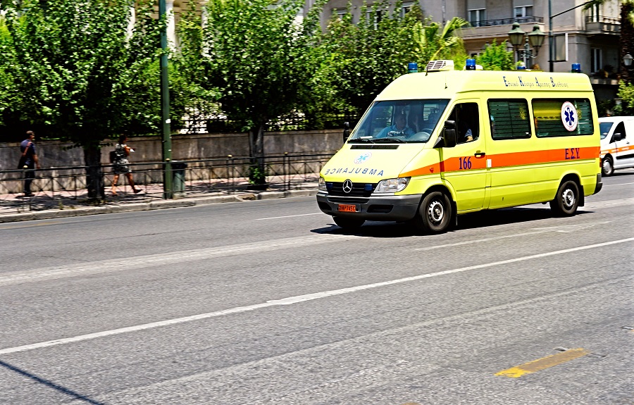 Φως αναμένεται να ρίξουν οι εργαστηριακές εξετάσεις για τα αίτια θανάτου της 82χρονης που βρέθηκε θαμμένη στην αυλή της