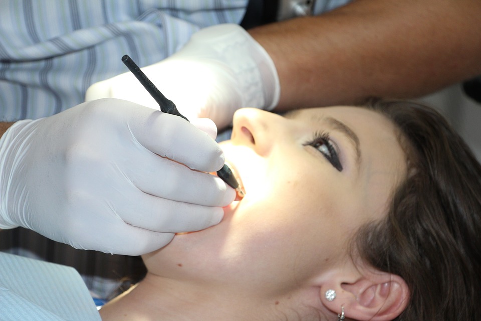 Σαφάρι ελέγχων για «μαϊμού» ιατρούς , φαρμακοποιούς και οδοντιάτρους