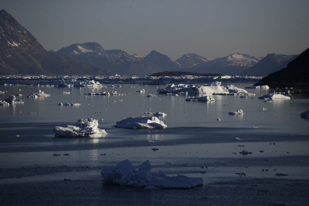 Ανησυχία για την πορεία του καύσωνα – Κατευθύνεται προς την Γροιλανδία
