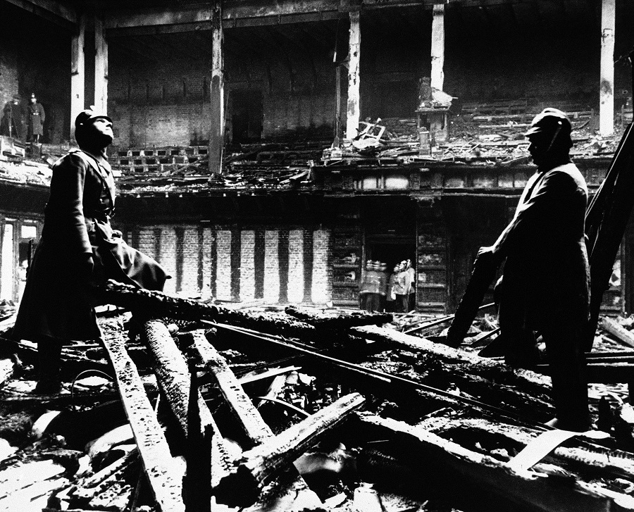 Έτσι πήρε την εξουσία ο Χίτλερ: Ένορκη κατάθεση πρώην ναζί ρίχνει φως στον εμπρησμό του Ράιχσταγκ (Photos)