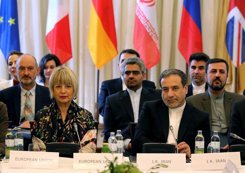 Πυρηνικό πρόγραμμα του Ιράν: Όλοι μαζί και οι ΗΠΑ χώρια