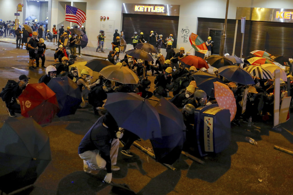 Η Κίνα απαιτεί τιμωρία των διαδηλωτών του Χονγκ Κονγκ