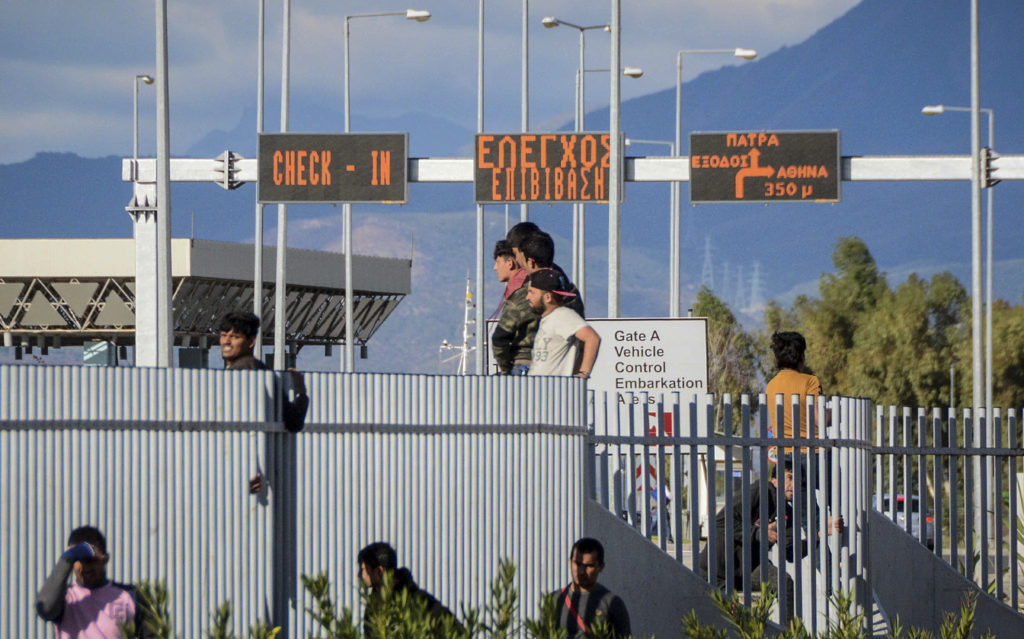 Πάτρα: Σύλληψη 28χρονου – Μετέφερε σε κρύπτη νταλίκας 6 αλλοδαπούς