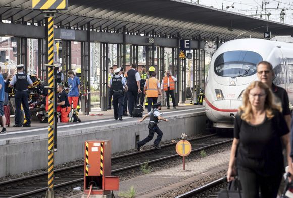 Βερολίνο: Παντρεμένος και με παιδιά ο άντρας που έσπρωξε οκτάχρονο στις ράγες του τρένου