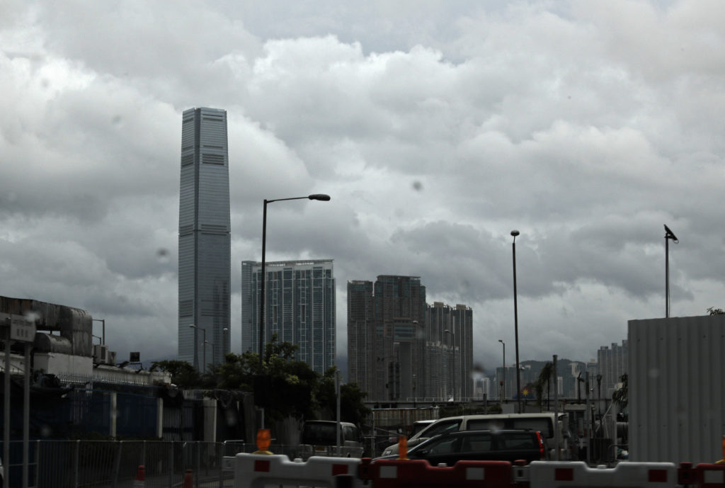 Χονγκ Κονγκ: Έκλεισαν τα σχολεία – Πλησιάζει κυκλώνας μεγέθους 8