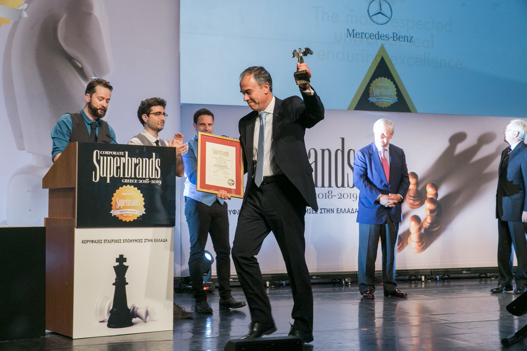 Δύο σημαντικές διακρίσεις για τη Mercedes-Benz Ελλάς