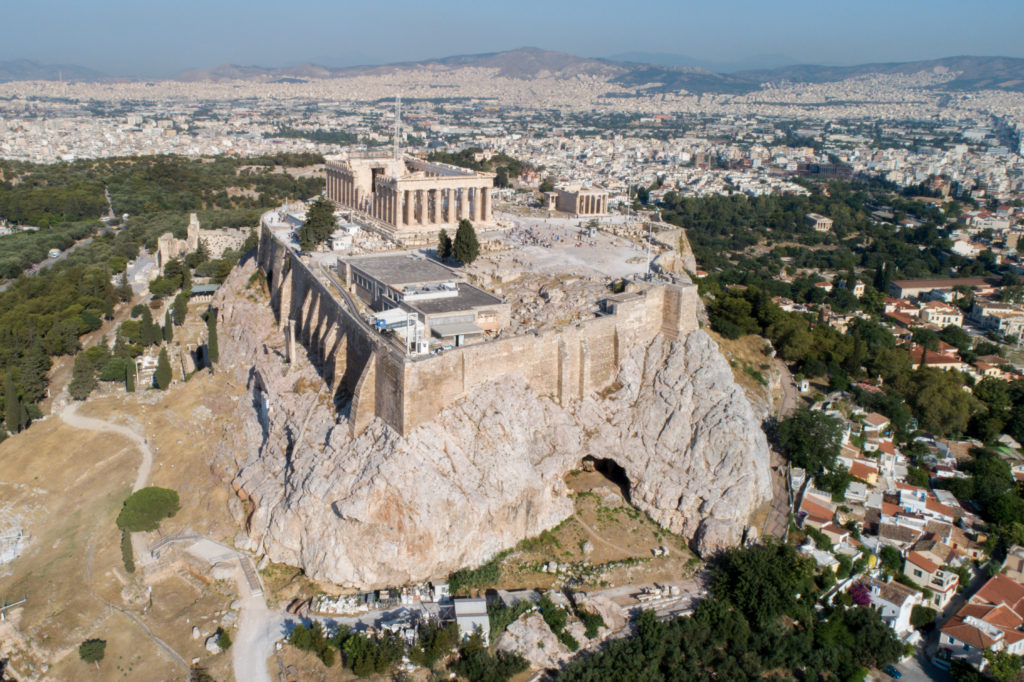 Ο λόφος και η τεχνογνωσία των αρχαίων νίκησαν τους σεισμούς