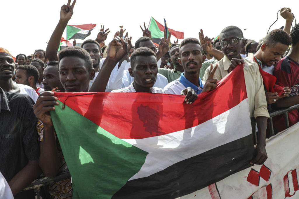 Σουδάν: Στρατός και αντιπολίτευση υπογράφουν διακήρυξη για να φτάσουν ως τις εκλογές!