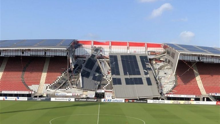 Εικόνες-σοκ από το σχετικά νεότευκτο γήπεδο της Άλκμααρ – Κατέρρευσε το στέγαστρο! (Video)
